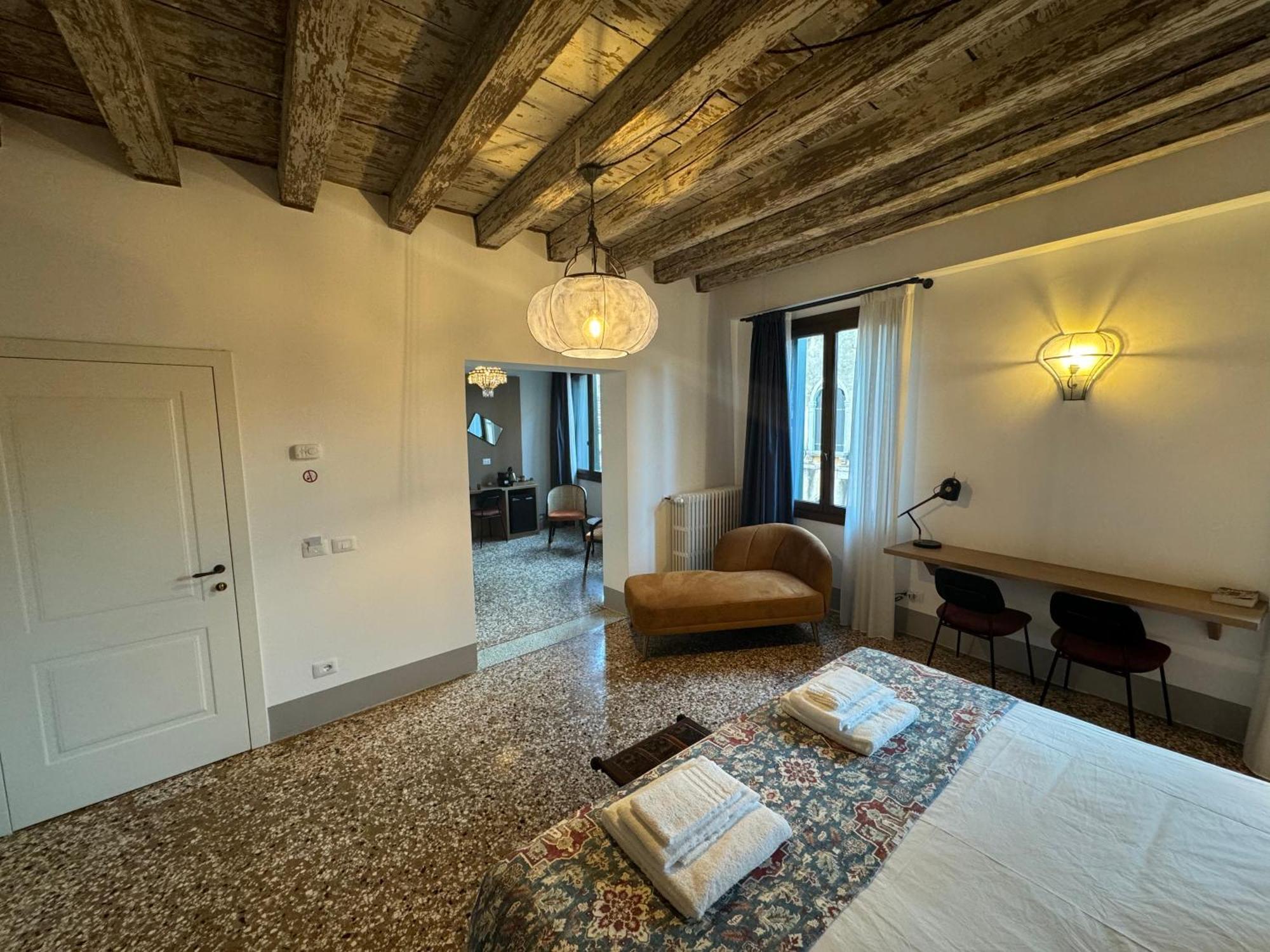 Tra San Marco E Rialto Apartment Venice Luaran gambar